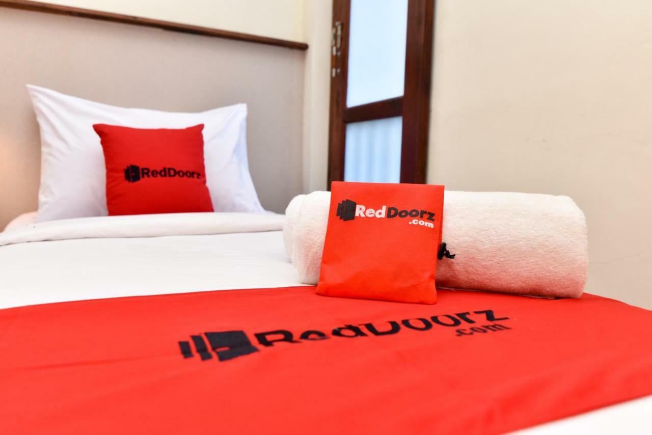Hotel Reddoorz Near Legian Street Kuta Lombok Exteriér fotografie